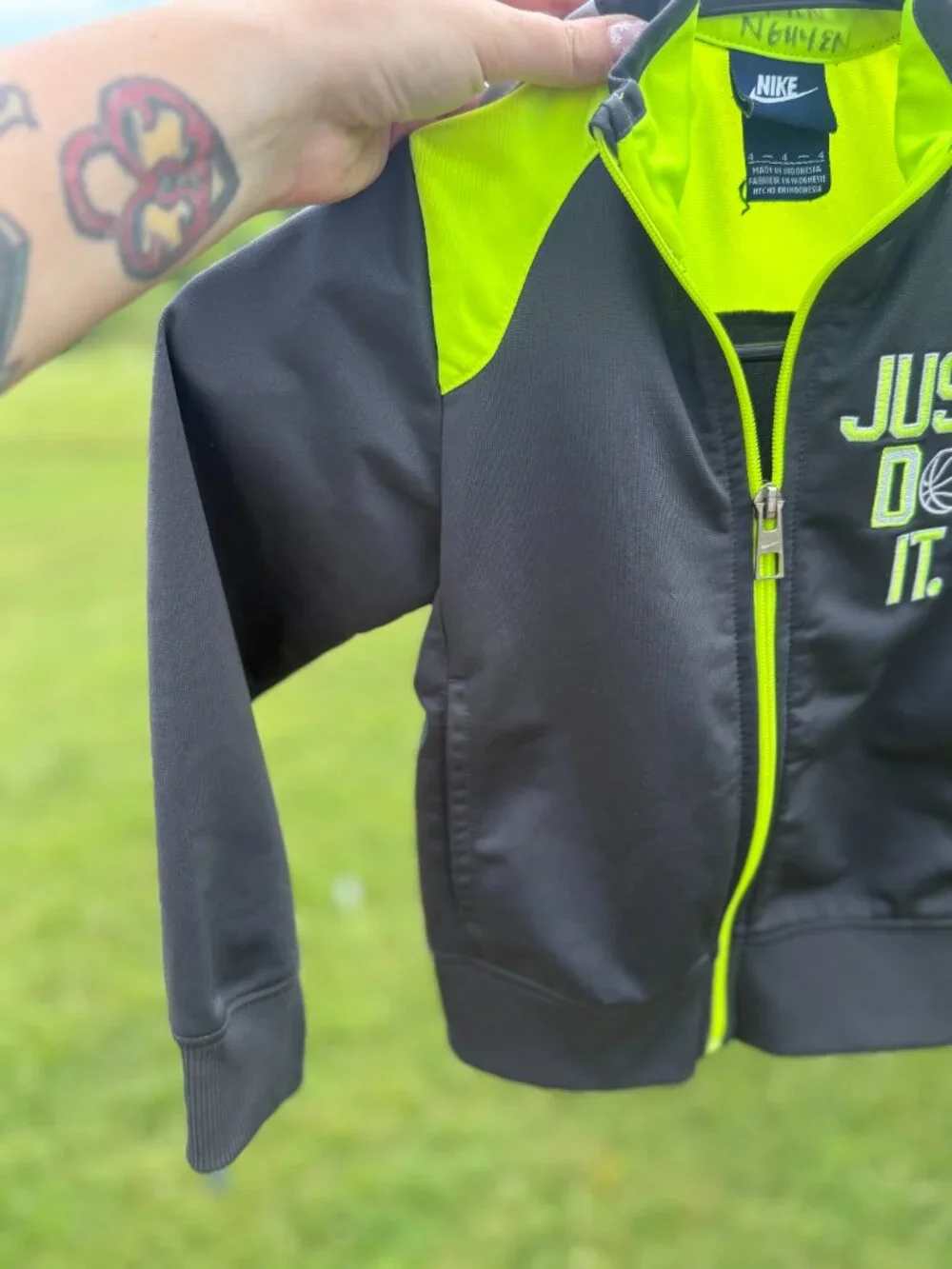 Nike Just Do It Toddler Track Jacket Neon Sporty Athleisure 4T Zip Up 3922
